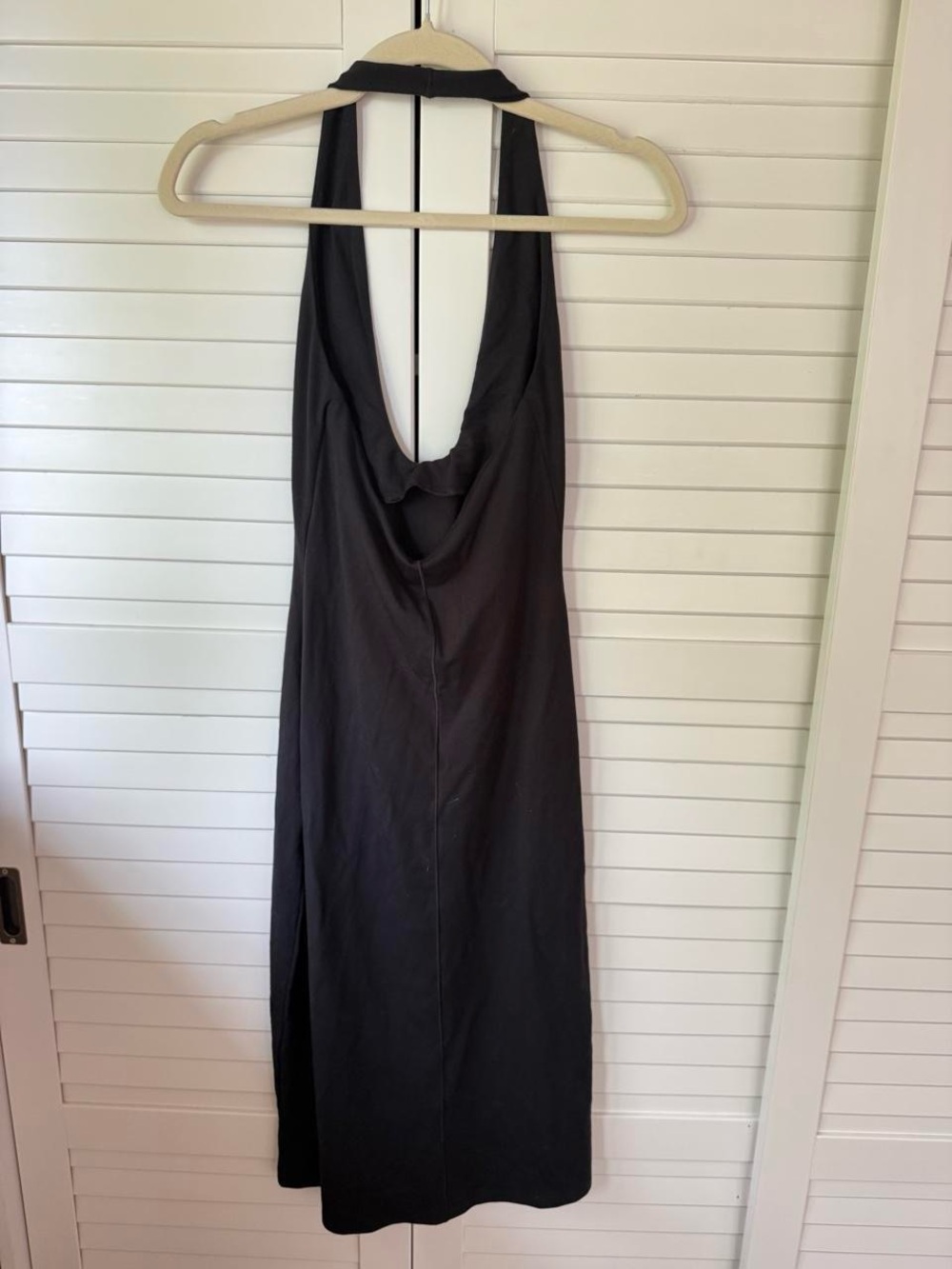 SKIMS Smooth Plunge Midi Halter Dress - Picture 5 of 7